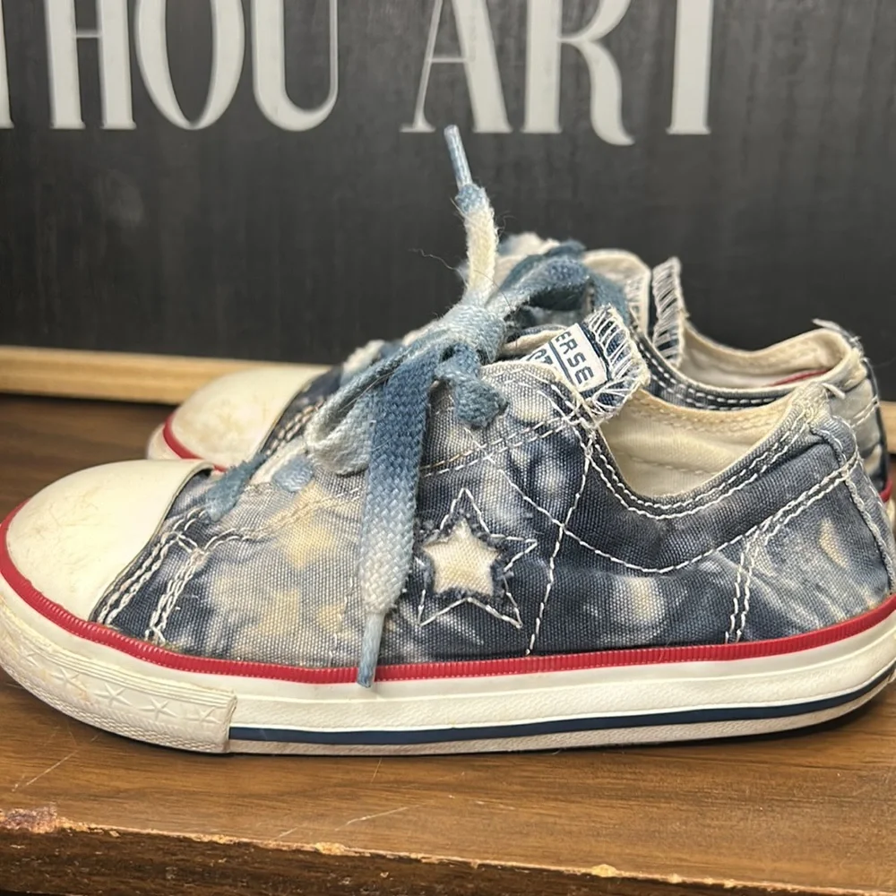 Converse Blue Star Tie Dye Chucks